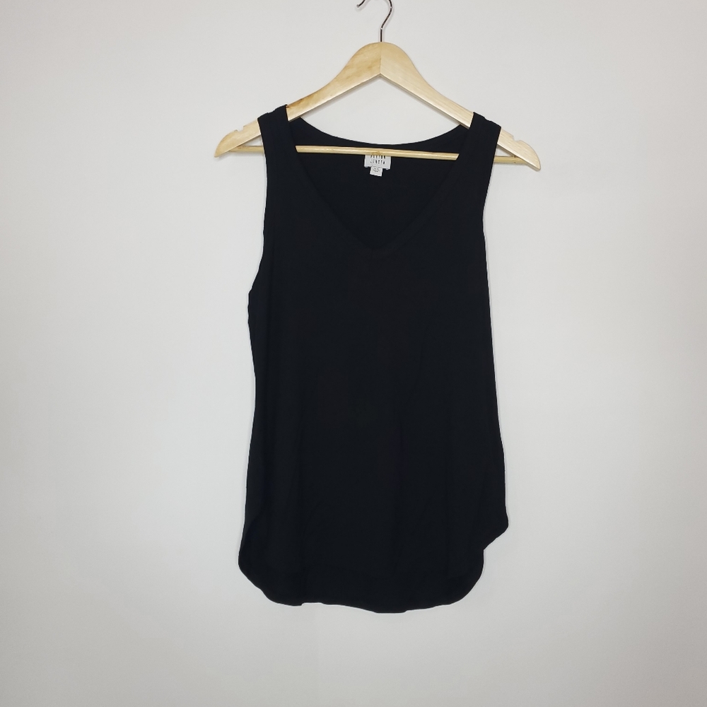 Payton Jensen black tank